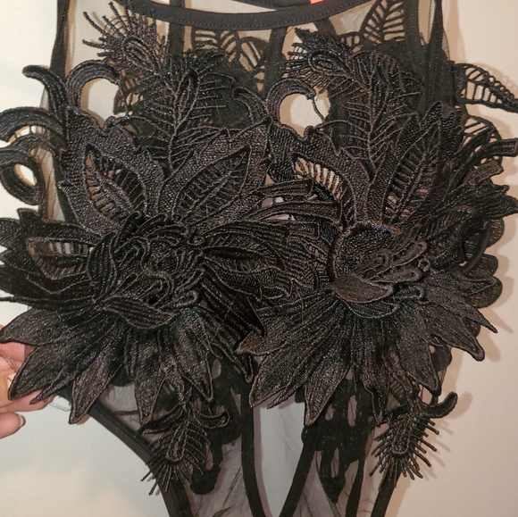 Akira Black Mesh Black Floral Applique Bod… - Picture 4 of 6